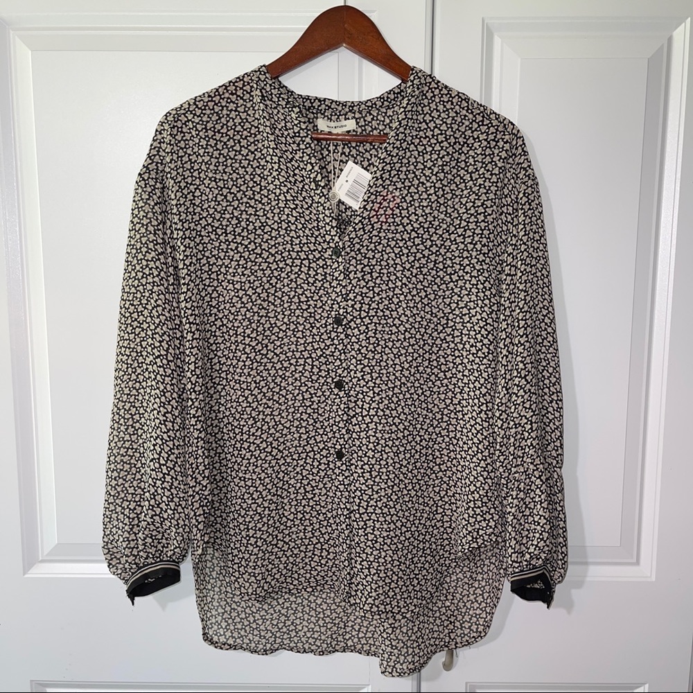 Max Studio
Print Ruffle Back Chiffon Top - Picture 2 of 6
